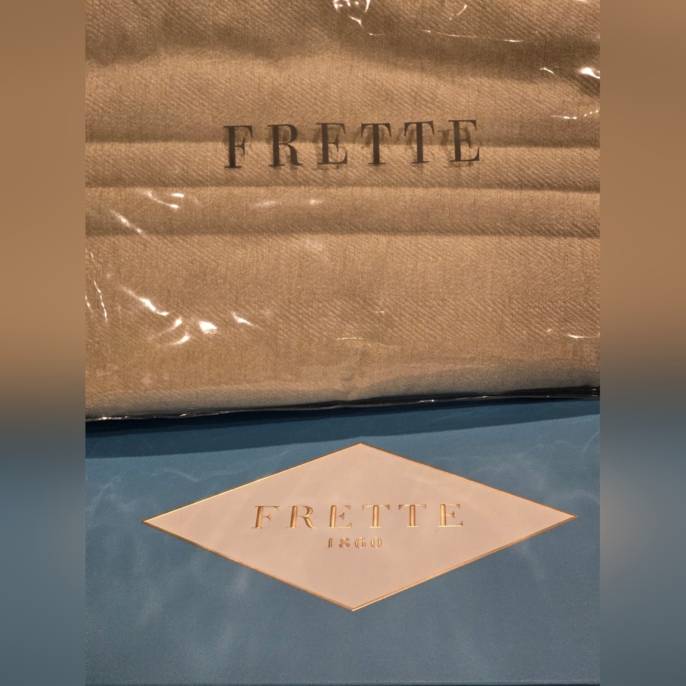 IN STOCK! Frette Luxury Brand New Espina Chenille Throw  Natural/Beige